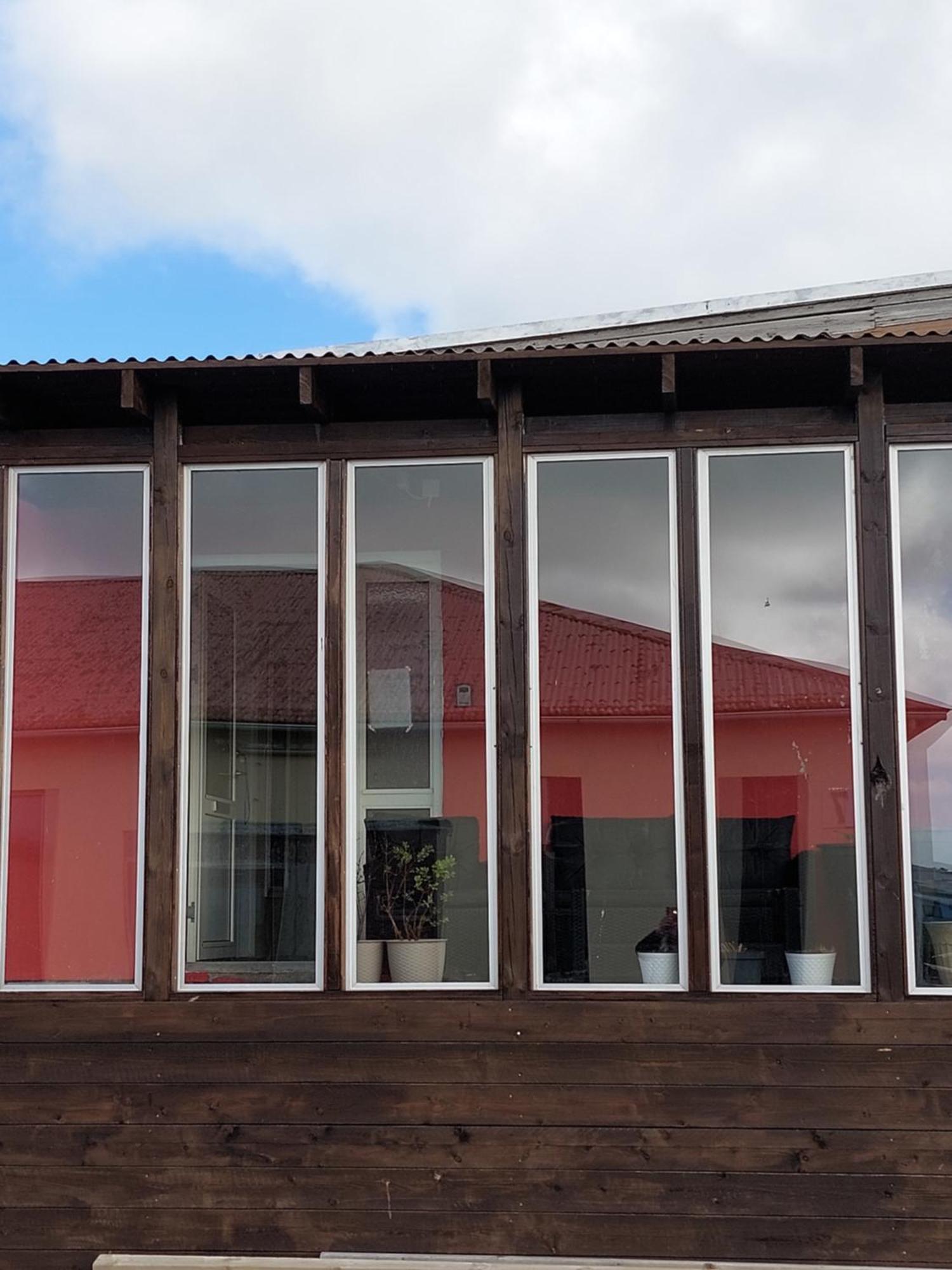 דירות Njarthvik The Red House Near The Sea חדר תמונה